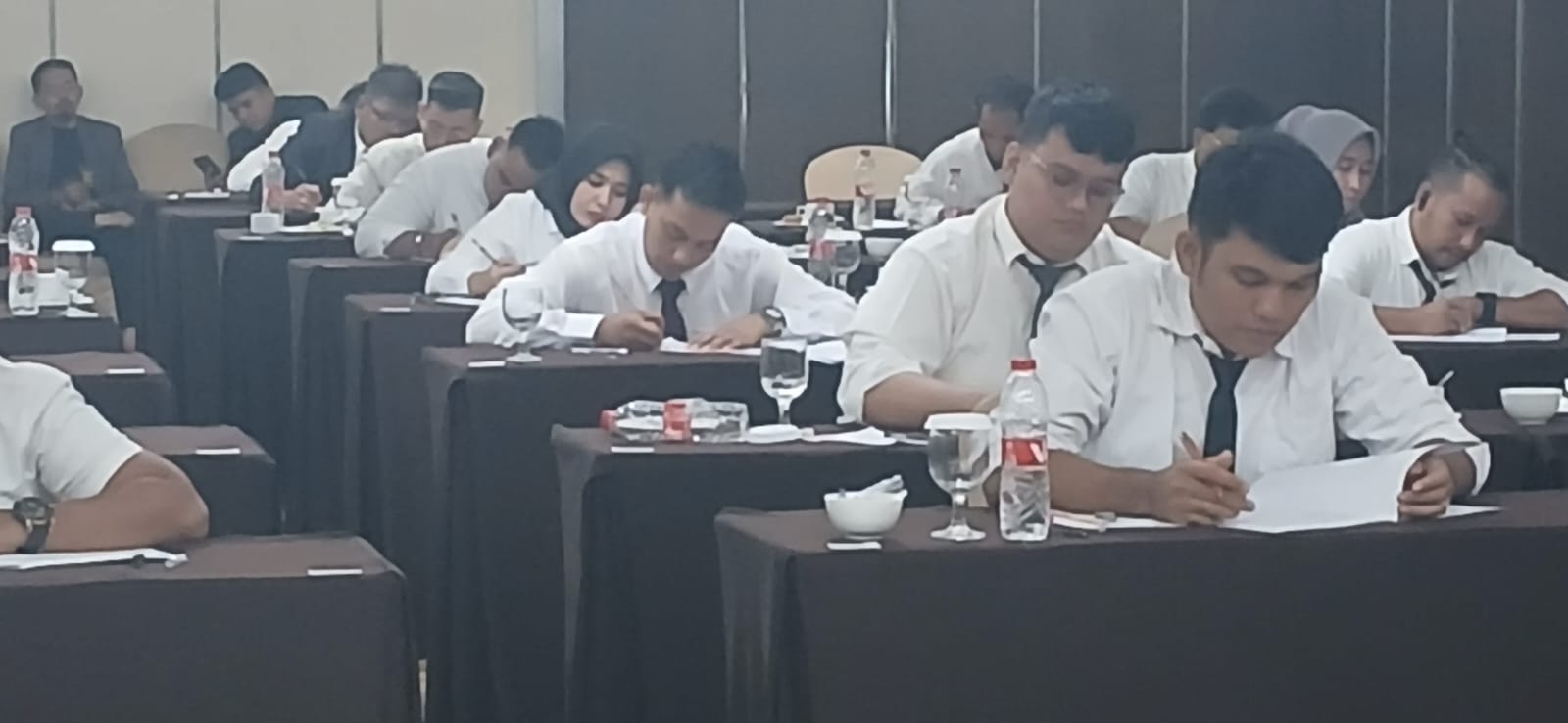 DPC PERADI SAI Pekanbaru telah melaksanakan Ujian Profesi Advokat (UPA) yang dilaksanakan di Grand Central Hotel, Kota Pekanbaru pada 28 September 2024 dengan peserta yang ikut serta sebanyak 30 orang.